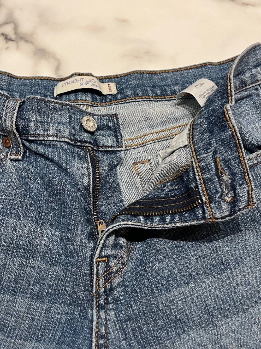 Levi's 505 Women's Straight Leg Jeans Size 6 Medium Medium Wash Denim Stretch